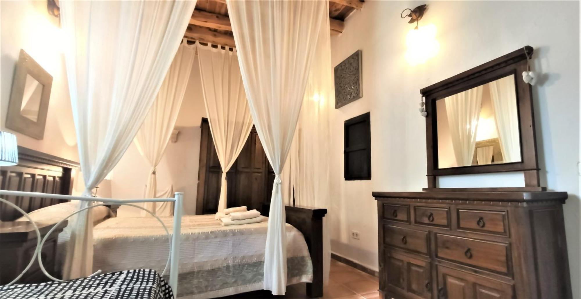Villa Can Mestreso Suite Ibiza サン・ホアン・デ・ラブリチャ エクステリア 写真