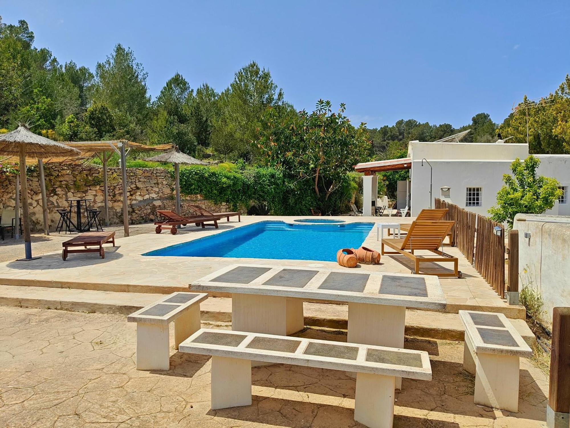 Villa Can Mestreso Suite Ibiza サン・ホアン・デ・ラブリチャ エクステリア 写真