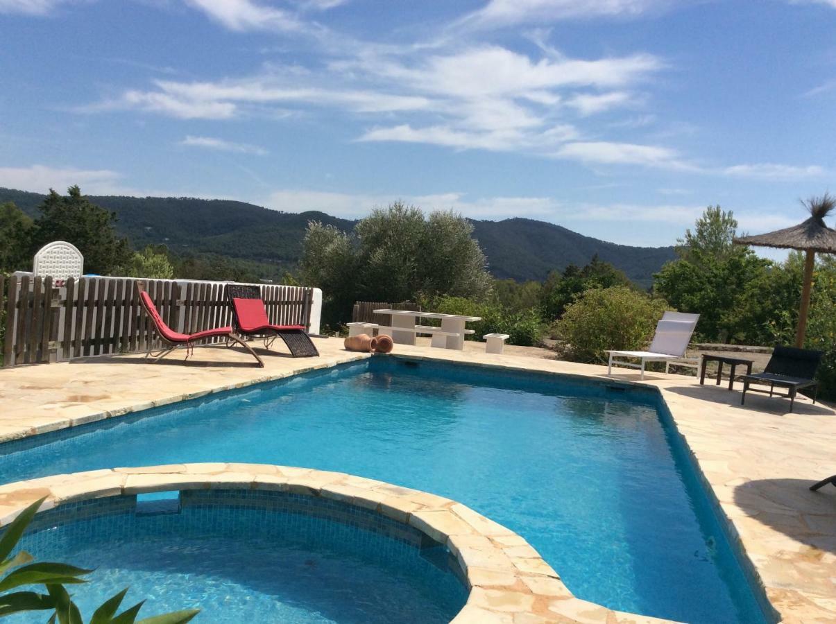 Villa Can Mestreso Suite Ibiza サン・ホアン・デ・ラブリチャ エクステリア 写真